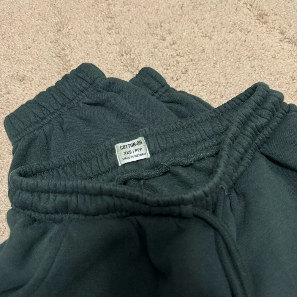 Cotton on sweatpants - Picture 2 of 3